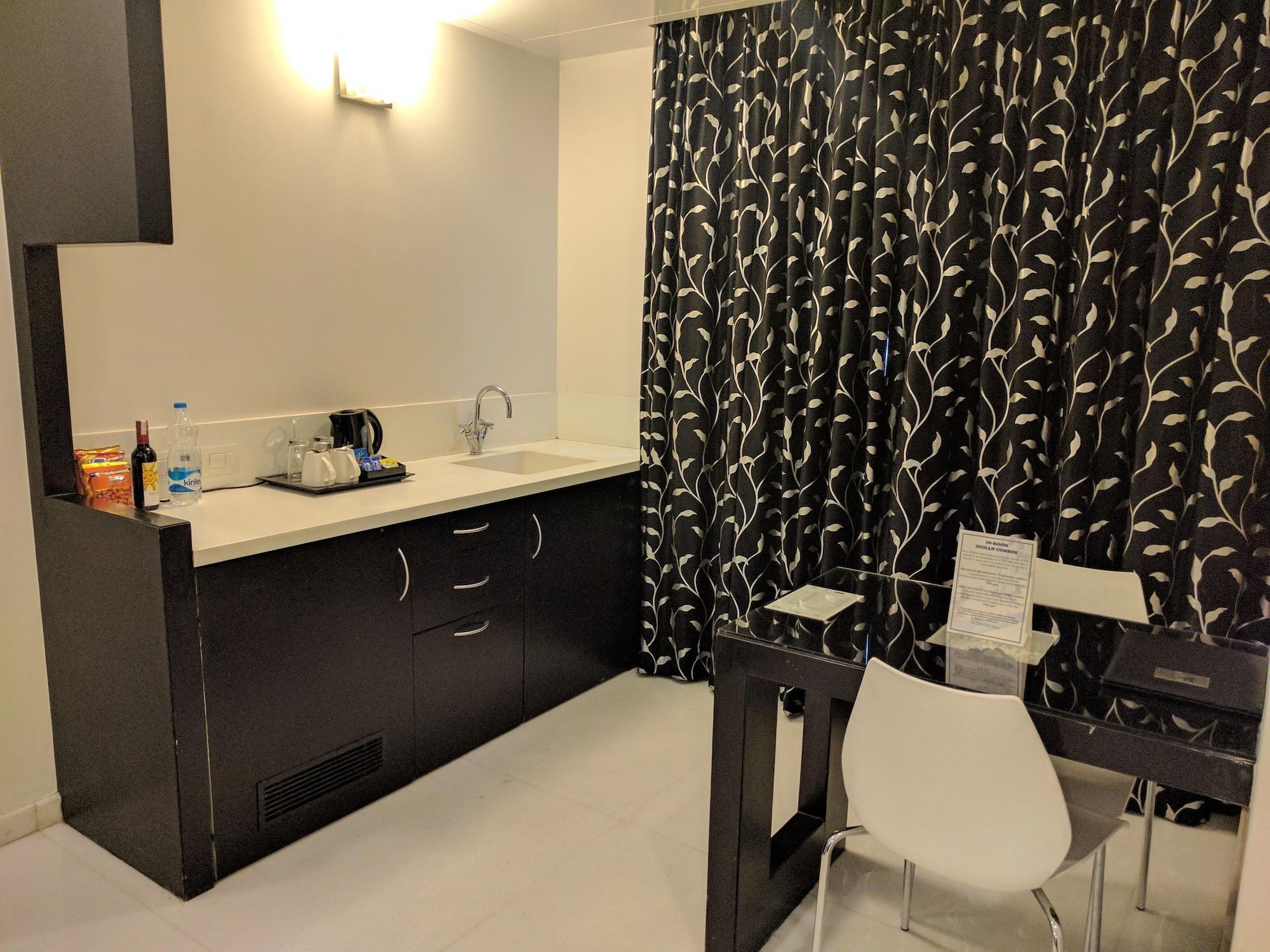 Blu Petal - A Business Hotel Bengaluru Zewnętrze zdjęcie