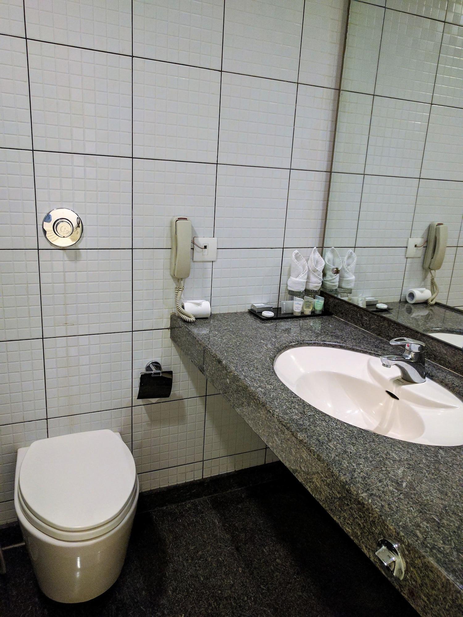 Blu Petal - A Business Hotel Bengaluru Zewnętrze zdjęcie