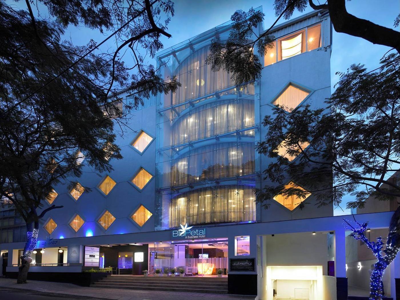 Blu Petal - A Business Hotel Bengaluru Zewnętrze zdjęcie