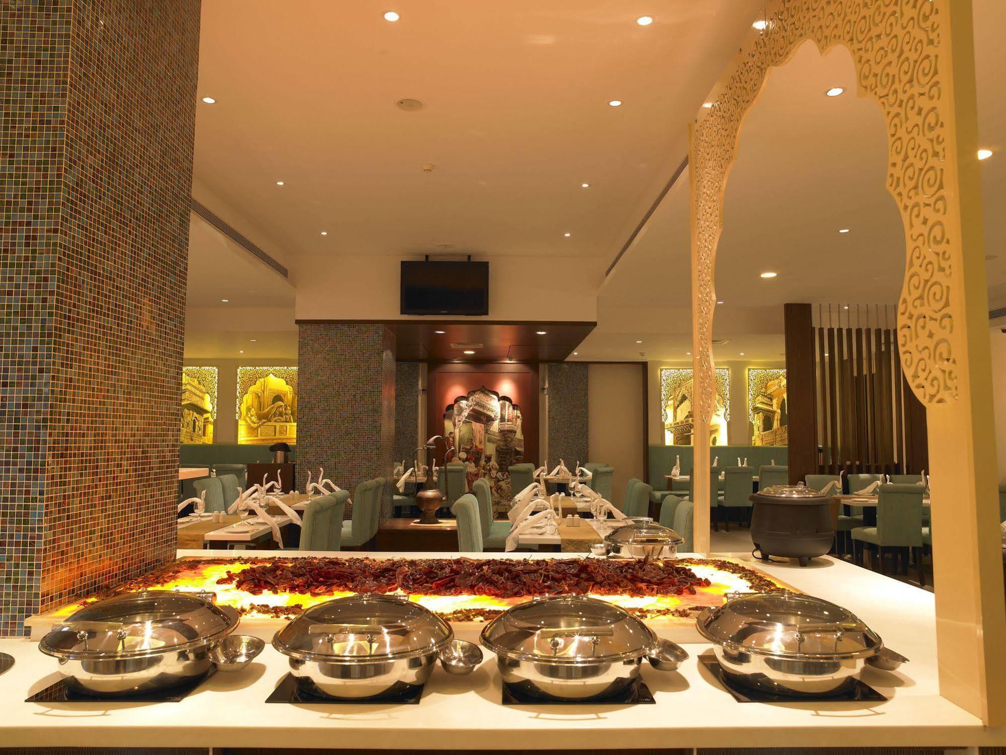 Blu Petal - A Business Hotel Bengaluru Zewnętrze zdjęcie