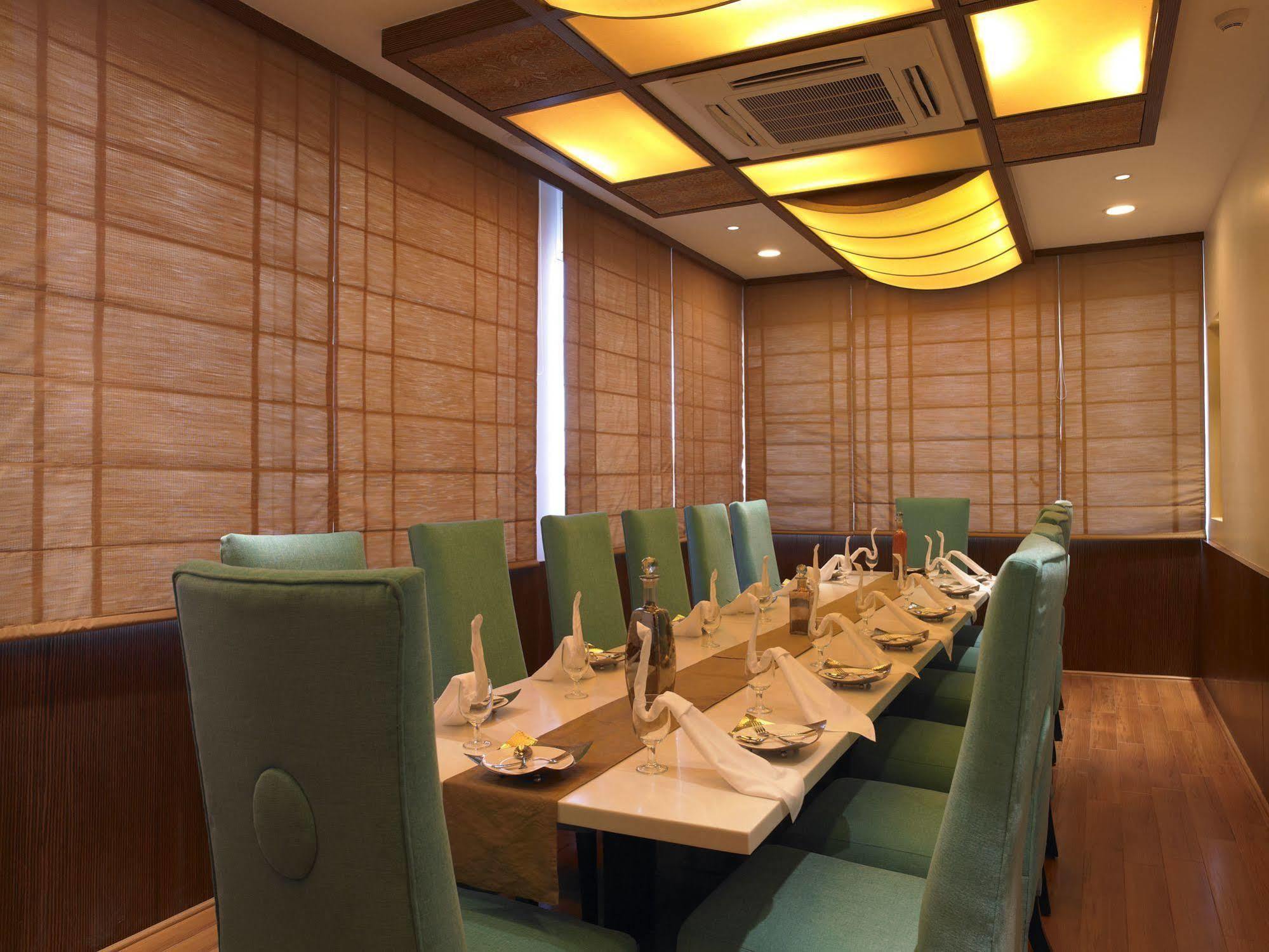 Blu Petal - A Business Hotel Bengaluru Zewnętrze zdjęcie