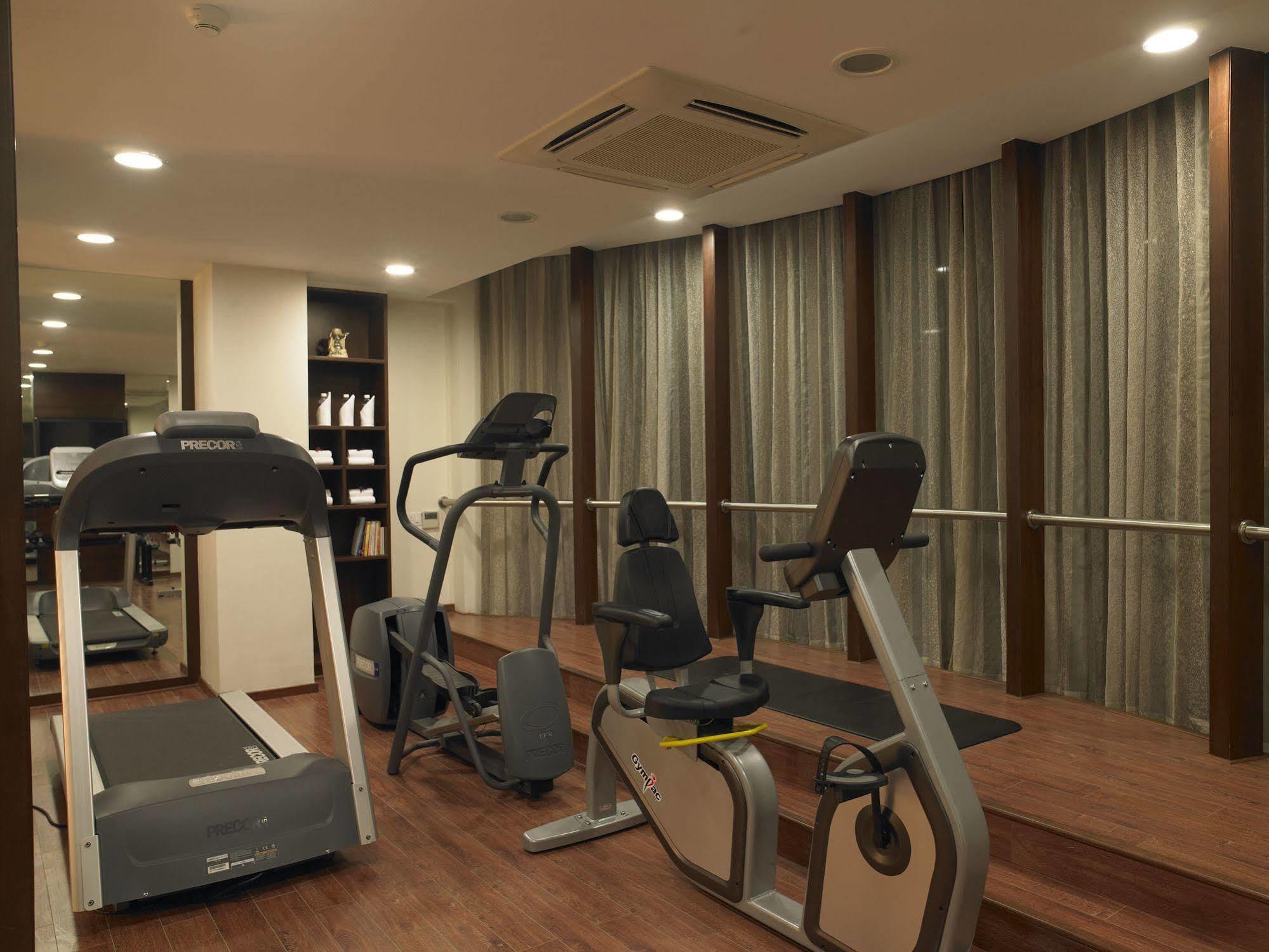 Blu Petal - A Business Hotel Bengaluru Zewnętrze zdjęcie