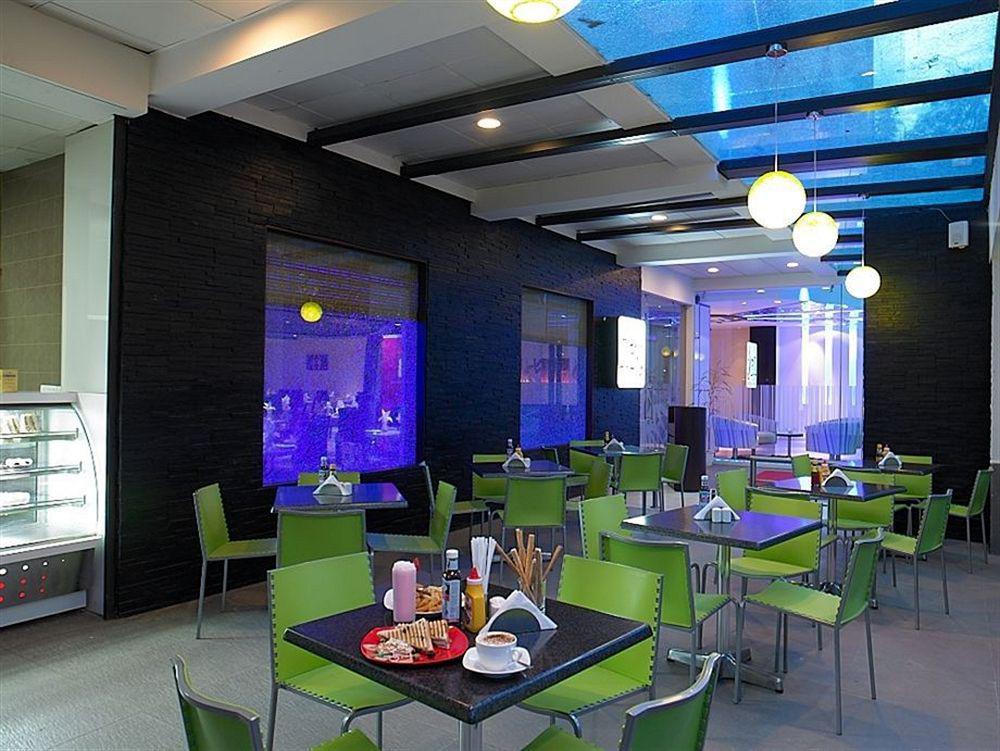 Blu Petal - A Business Hotel Bengaluru Zewnętrze zdjęcie
